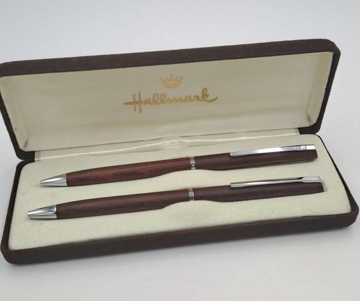 Vintage Hallmark Rosewood Pen and Pencil set made in USA- ROYAL SALUTE still in original Case.