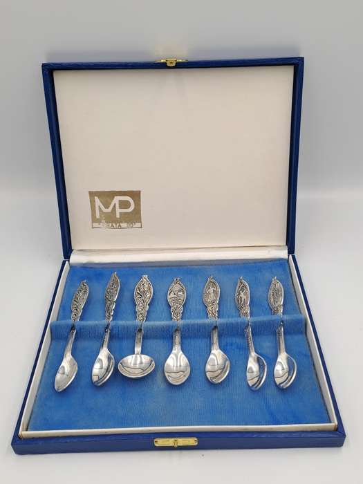 Vintage MP Prata 99 Silverplate Demitassee 7pc  Spoon Set-Boxed