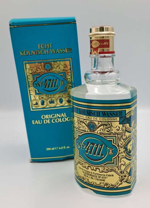 Original Kolnisch Wasser 4711 Eau de Cologne Original 200ml -full -seal broken in Box.