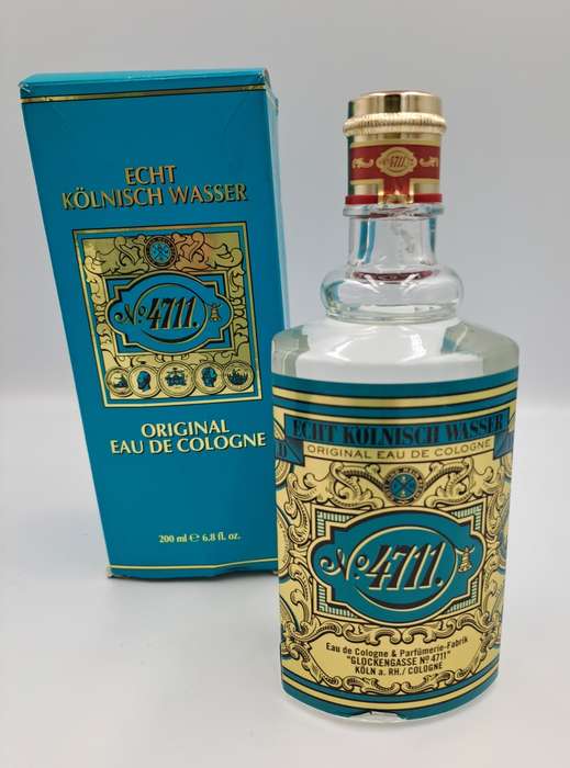 Original Kolnisch Wasser 4711 Eau de Cologne Original 200ml -full -seal broken in Box.