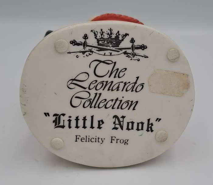 The Leonardo Collection Figurine Little Nook Felicity Frog