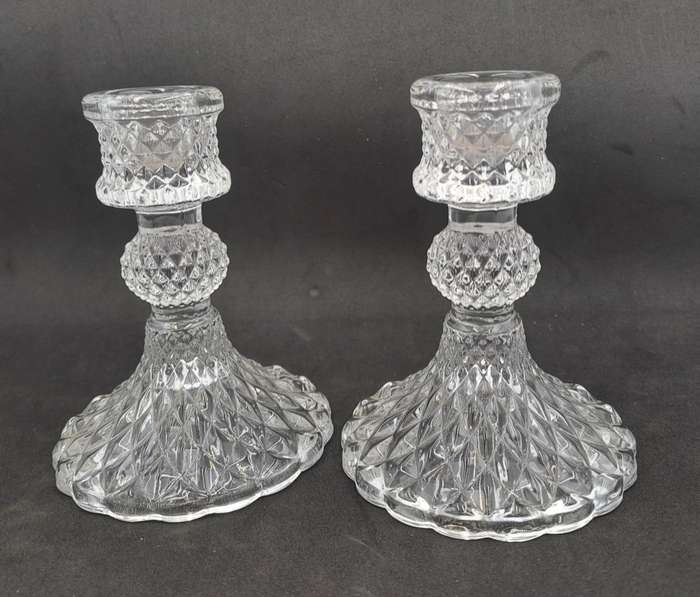A Pair of Crystal Candle Sticks 10,5cm