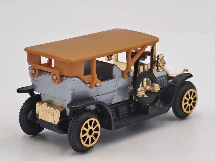 Vintage Die-Cast No 303 -1907 Peugeot -1:62 Made in Hong Kong