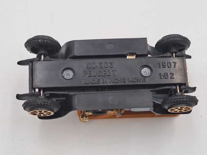 Vintage Die-Cast No 303 -1907 Peugeot -1:62 Made in Hong Kong