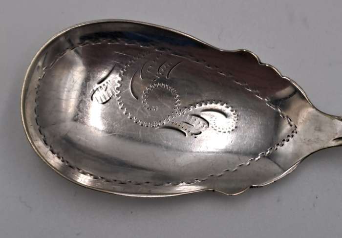 Vintage World Showcase Gift Collection Silver Plated tray and Glass Sauce Bowl with Spoon-Boxed