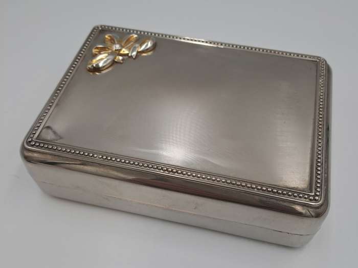 Vintage Silver Plated Jewlery Box Vanity travel Storage with inside mirror