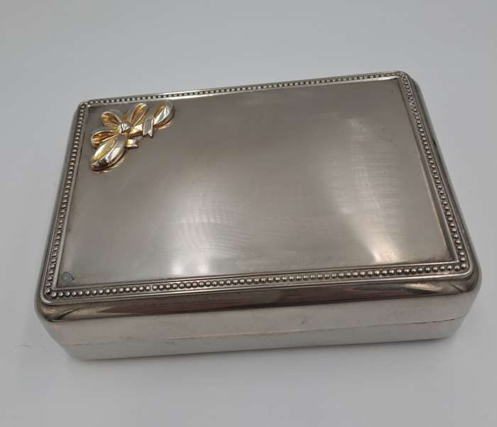 Vintage Silver Plated Jewlery Box Vanity travel Storage with inside mirror