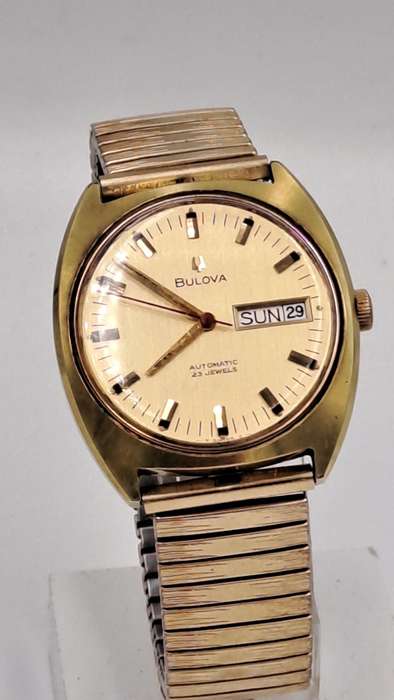 Vintage Swiss BULOVA Mens Automatic Watch -Working