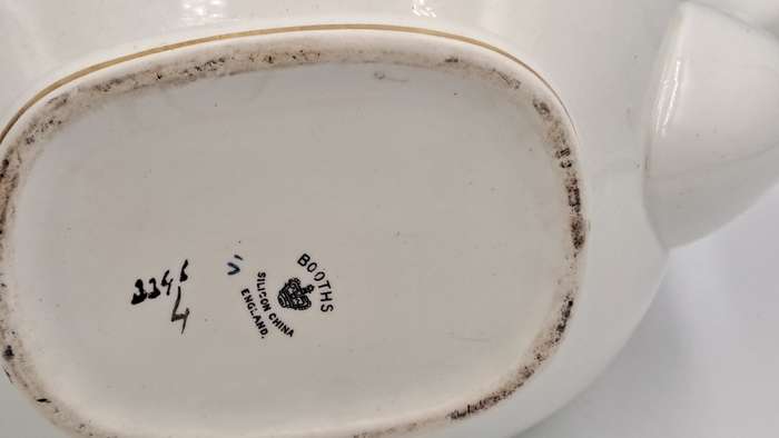 Antique Booths Silicon Bone China Tea Pot- Made in England