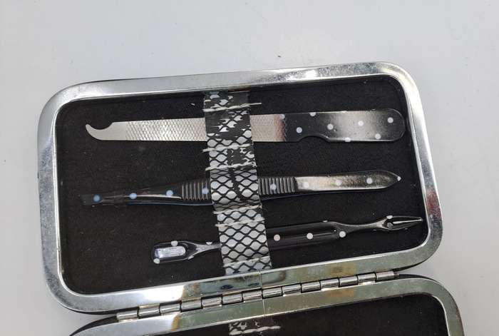 Unused- Rectangular Manicure 6 in 1 set