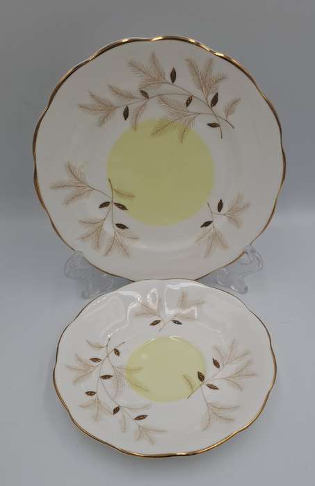 Vintage Royal Albert MONTROSE Tea Trio Fine Bone China -England - (4 Available bid is for one)