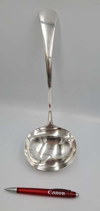 Large Vintage Silver plate Sauce/Soup Ladle E.P.N.S