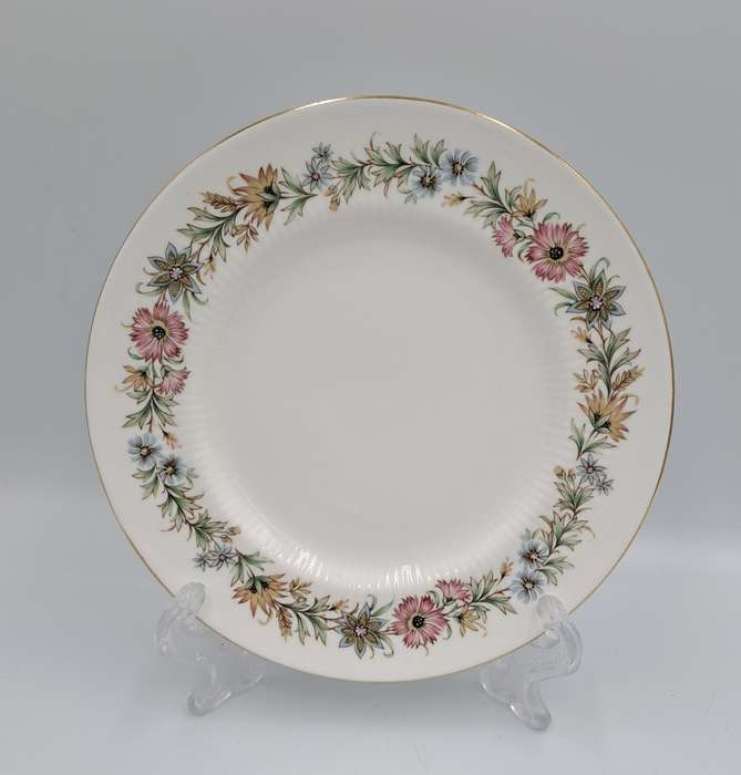 Vintage Paragon BELINDA By appointment to her Majesty the Queen Trio-4 available