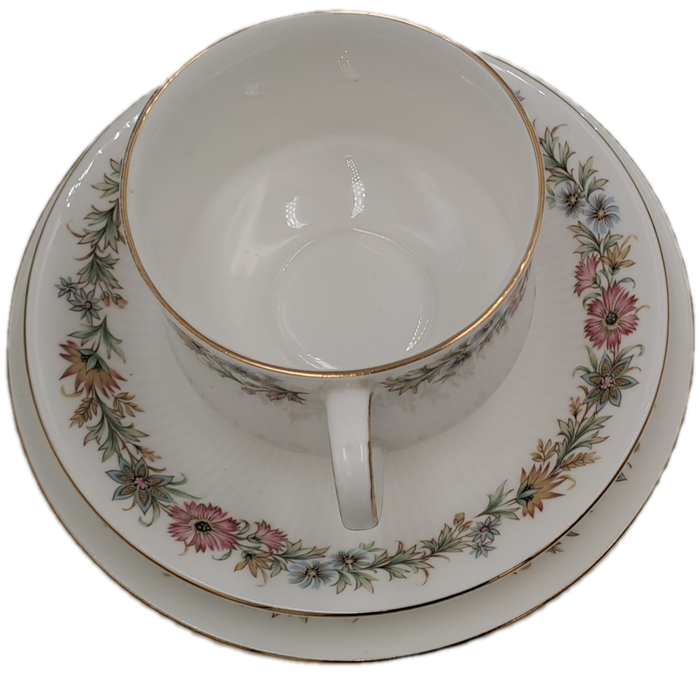 Vintage Paragon BELINDA By appointment to her Majesty the Queen Trio-4 available