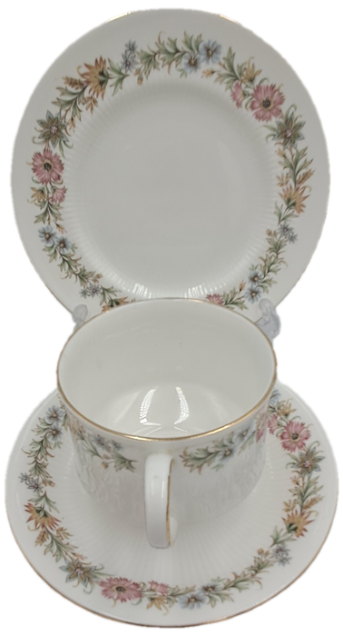 Vintage Paragon BELINDA By appointment to her Majesty the Queen Trio-4 available