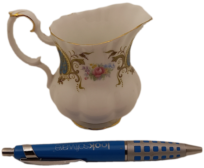 Vintage Royal Albert Berkeley coffee Creamer 90x110x70mm (Hairline Crack )