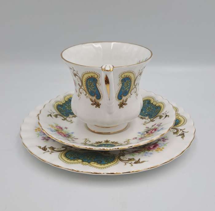 Replacement:  Vintage Royal Albert Berkeley Coffee Trio (side plate is 161mm)