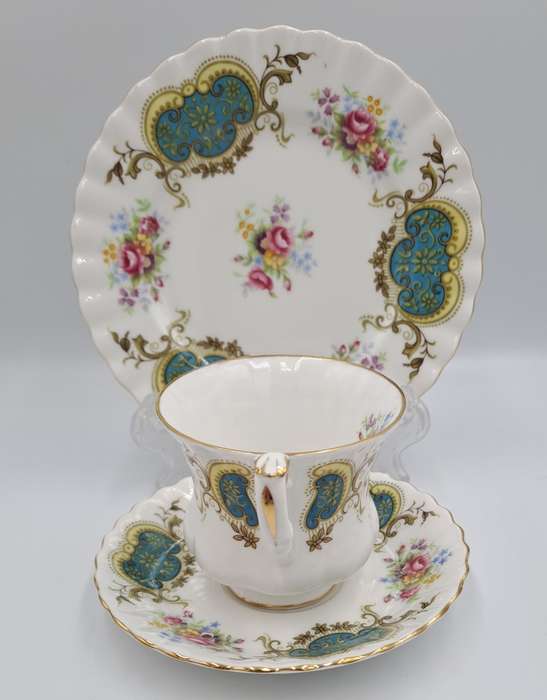 Replacement:  Vintage Royal Albert Berkeley Coffee Trio (side plate is 161mm)