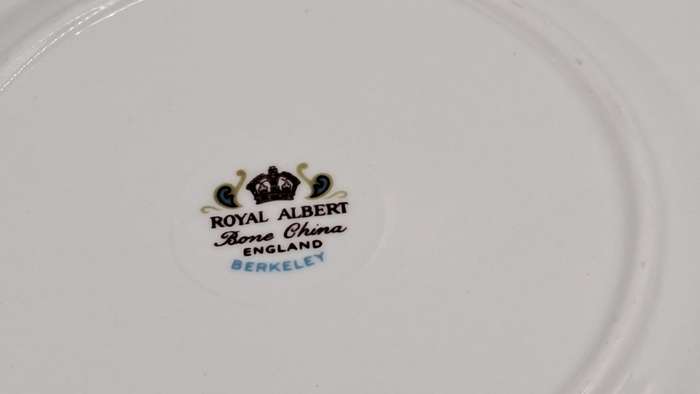 Replacement:  Vintage Royal Albert Berkeley Coffee Trio (side plate is 161mm)