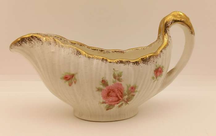 Vintage Crown Ducal ware Sauce Boat 135x55x175mm made in England