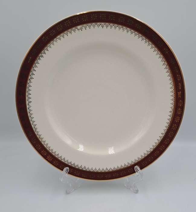 3 Vintage Crown Ducal A.G.R. England burgundy & gold Plates 227mm