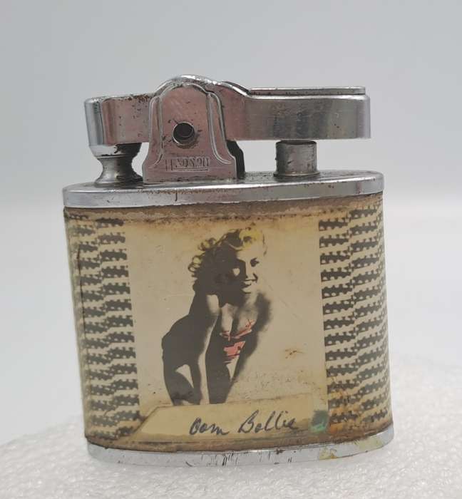 Vintage 1950'2 Hadson Lighter - with Pin-Ups on Both sides - By M.H.MFG.Co-need restoration