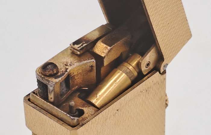 Vintage Swiss Dunhill Rollergas Lighter Need Flint and Gas -Good Spark-Box not Complete
