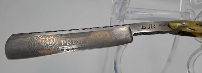 Vintage WALD -SOLINGEN Prima Bur cut throat razor - made in Germany with Box