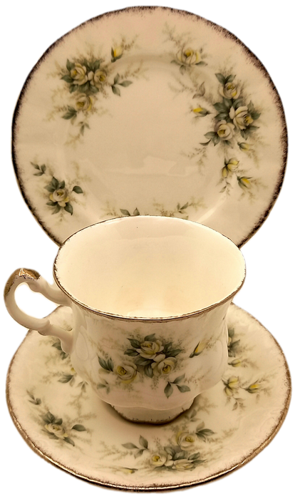 Vintage PARAGON "First love" Trio Stroke-on-Trent,By appointment to The Queen - 5 available