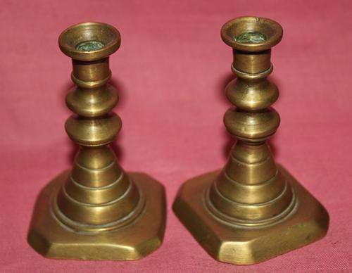Crazy R1 Start!!1  2 x Vintage Brass Candle Sticks -195g - 89mm X 50mm