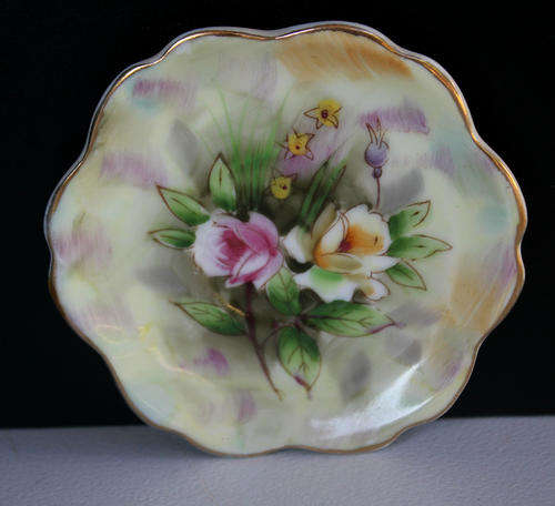 Small Vintage "Balboa" plate from Italy  handmade -  hand painted - 82mm
