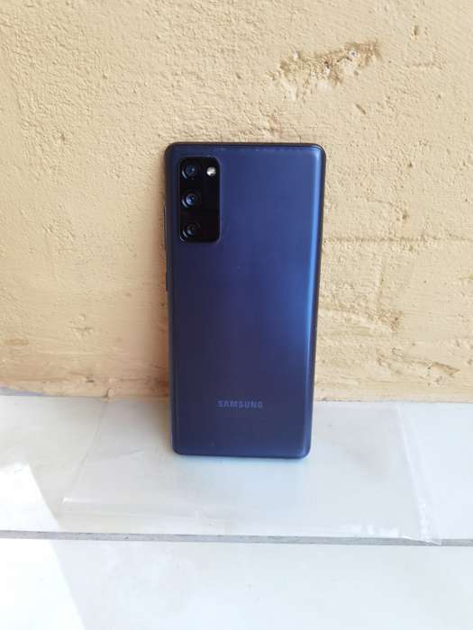 Samsung Galaxy S20 FE 128GB Pre owned