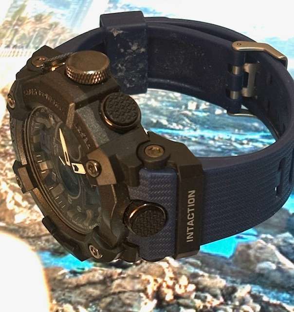 Exponi Intaction watch