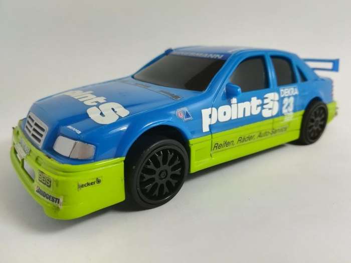 Scalextric C2033 Mercedes C Class No23