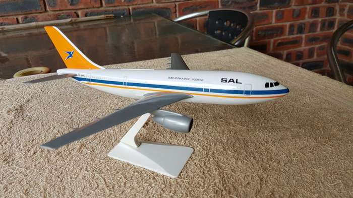 SAA/SAL Model Aircraft Set