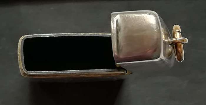 STERLING SILVER BIRMINGHAM 1898 (GOLD RING + HINGE) VESTA CASE 30 X 45MM 35.5 GRAMS
