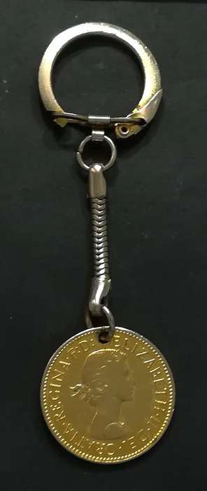 GREAT BRITAIN 1966 HALF PENNY KEY RING - GOLD PLATED