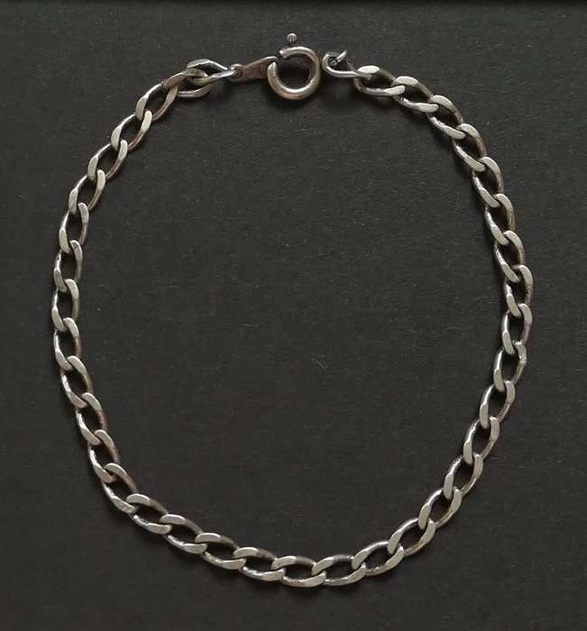 STERLING SILVER CHAIN/CHARM BRACELET 3.4G 185 X 3 MM