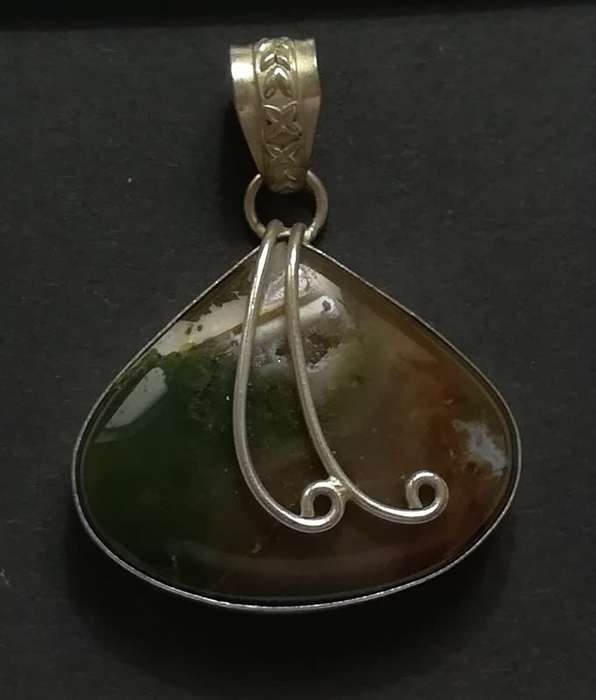 STERLING SILVER AND AGATE PENDANT STONE 34X38MM