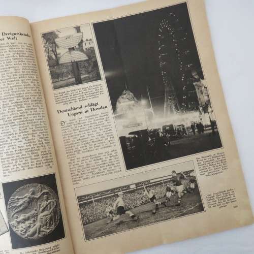 Die Woche 11 October 1930 magazine - Some marks and some torn pages