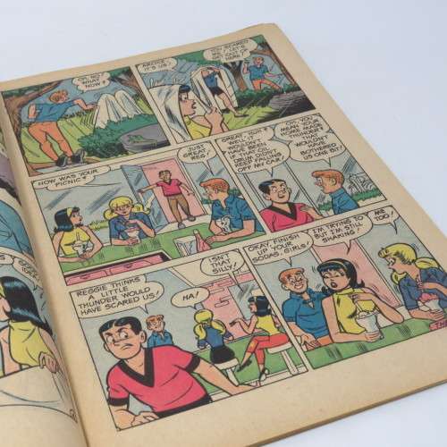 Archie Series Reggie and Me No 32