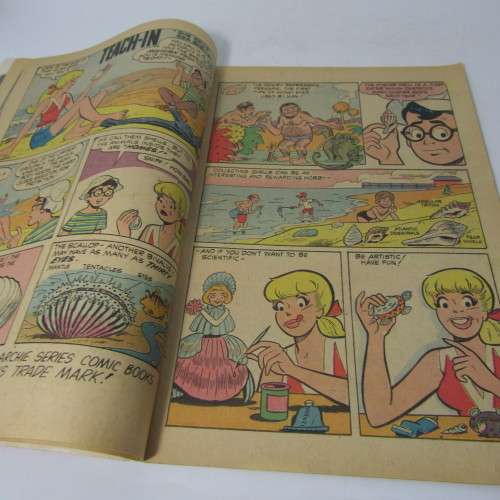 Archie Series - Betty and Me - no. 37