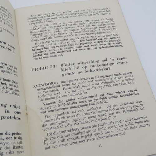 1960 Advent of the Republic booklet - Questions on why SA must become a Republic