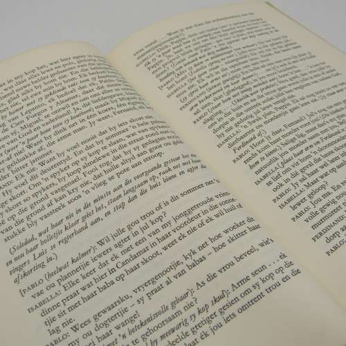Die goue kring by Uys Krige - Signed by the author and dedicated to Shaleen Surtie Richards