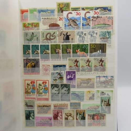 Thematic stamp collection in album - Animals / 970 Stamps with many scarce ones