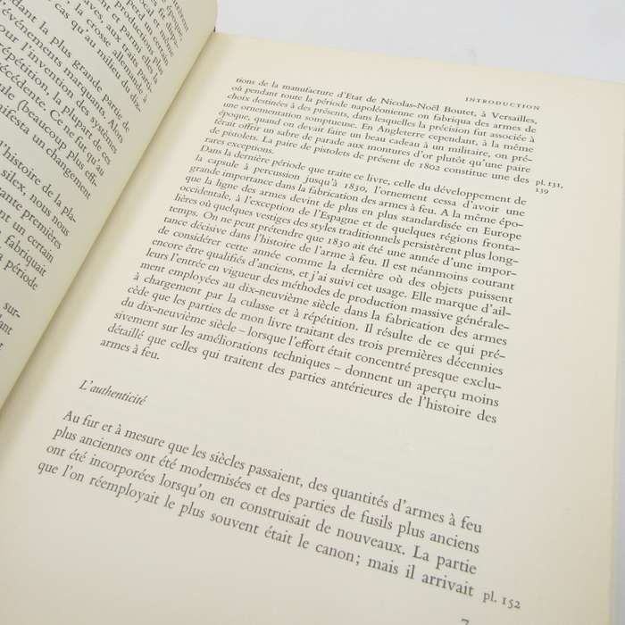 Les Armes a Feu Anciennes 1660 - 1830 - French edition - Old Firearm by JF Hayward