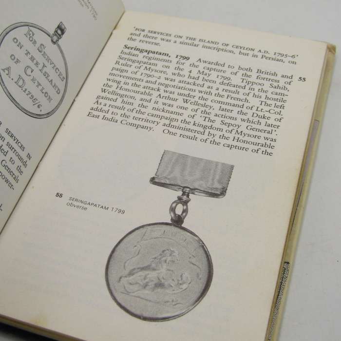 The Observer`s book of British awards and medals by Edward C. Joslin