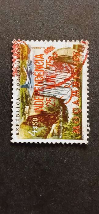 MOZAMBIQUE 1975 INDEPENDENCE OVERPRINTED `INDEPENDENCIA 25 JUN 75`
