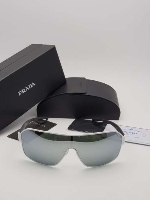 BRAND NEW PRADA  DESIGNER SUNGLASSES FOR SALE