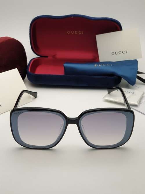 BRAND NEW GUcci DESIGNER SUNGLASSES FOR SALE